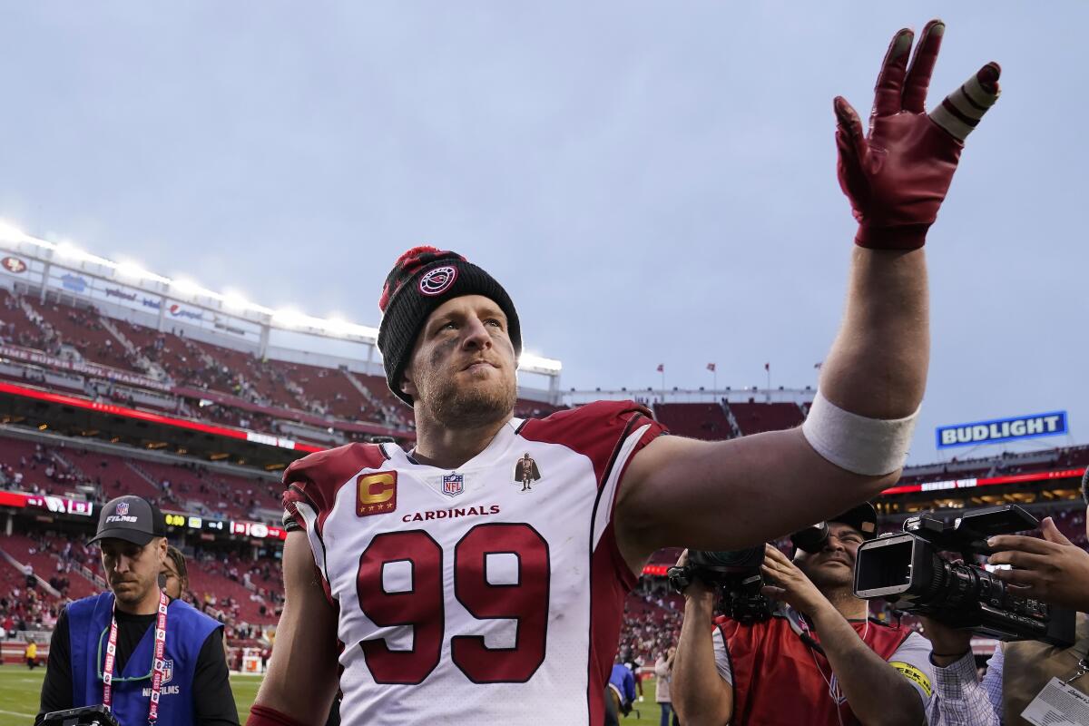 Will the Cardinals Re-Sign J.J. Watt in 2023? Arizona's Options at