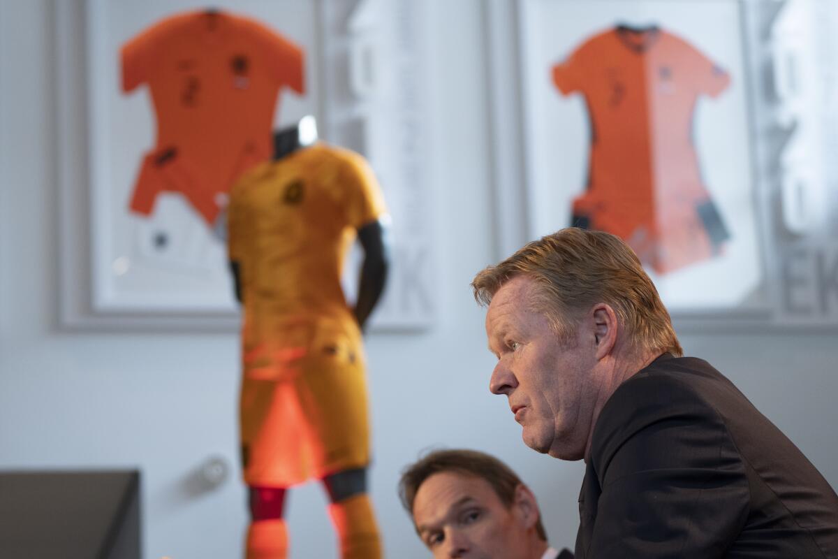 Ronald Koeman al ser presentado como técnico de la selección de Holanda, en Zeist, el lunes 23 de enero de 2023.
