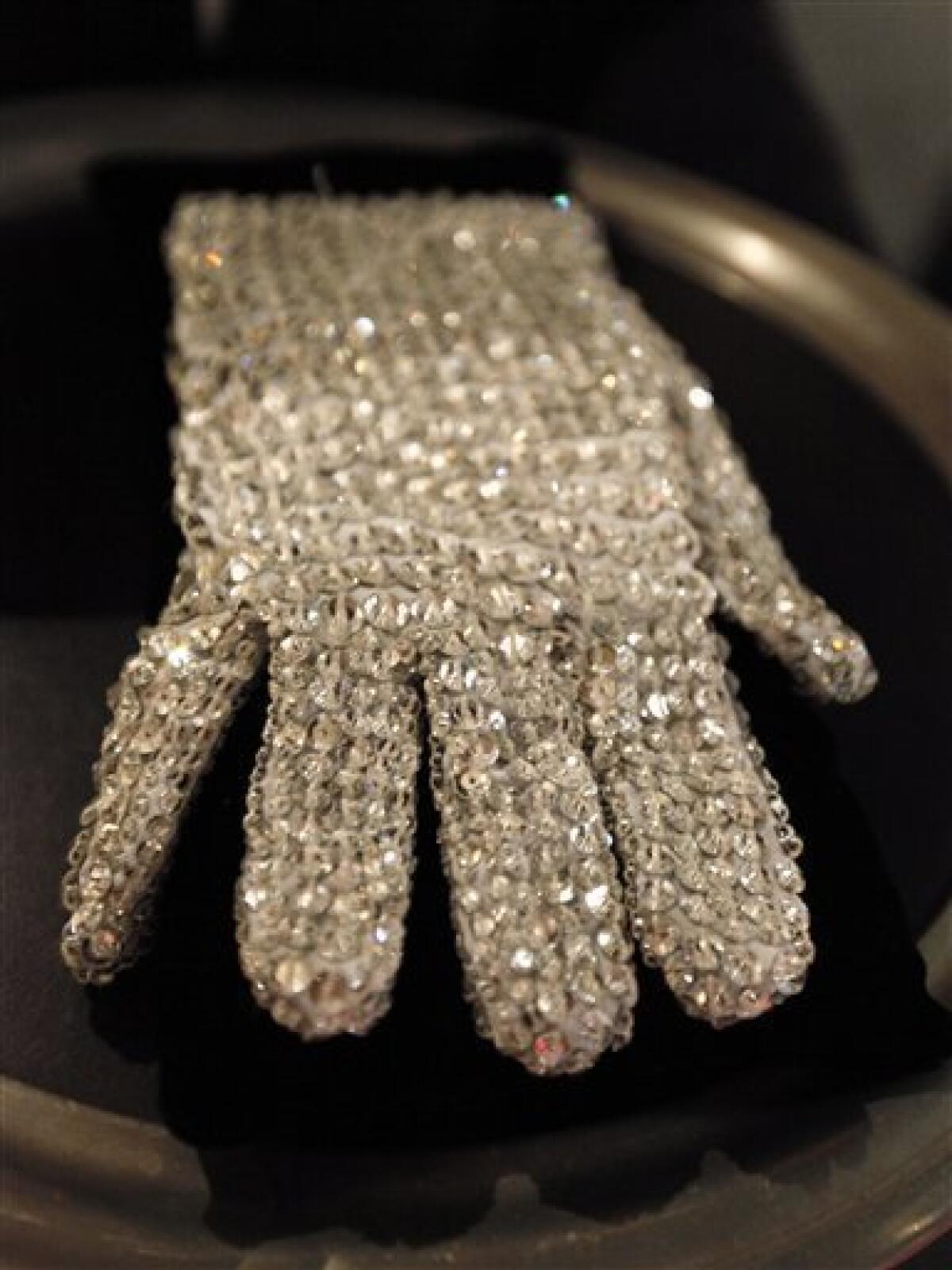 White Glove Reportedly Belonging To Michael Jackson Sells For Over