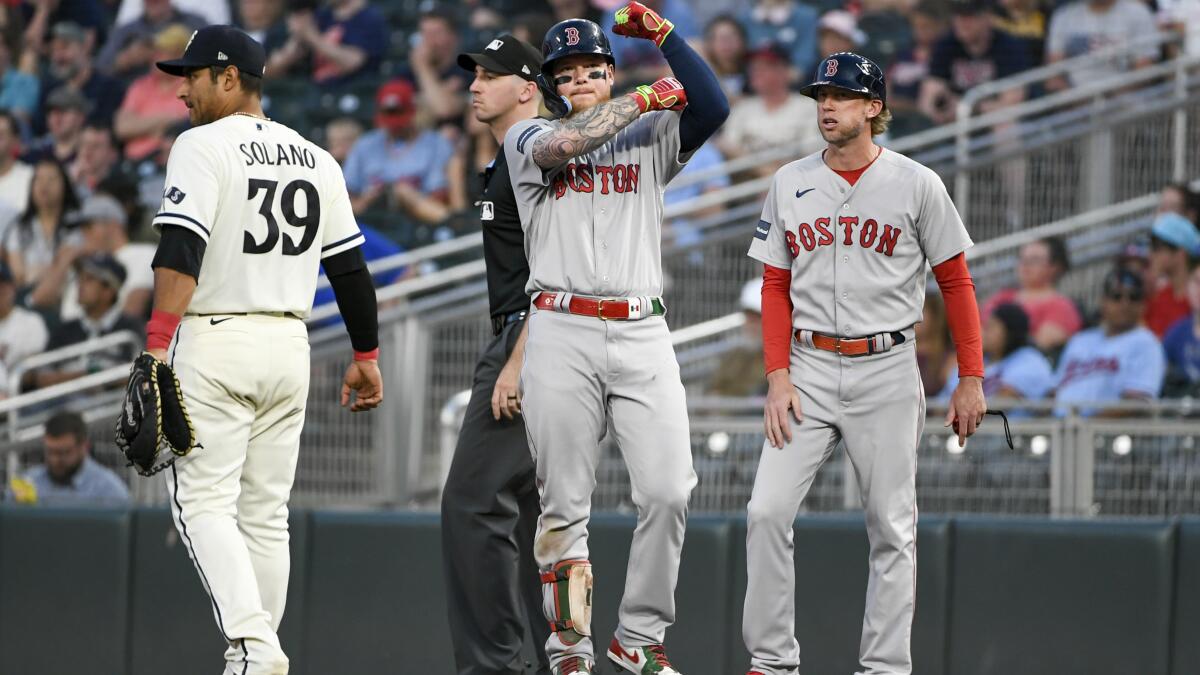 Verdugo shines for Red Sox in doubleheader sweep over Twins