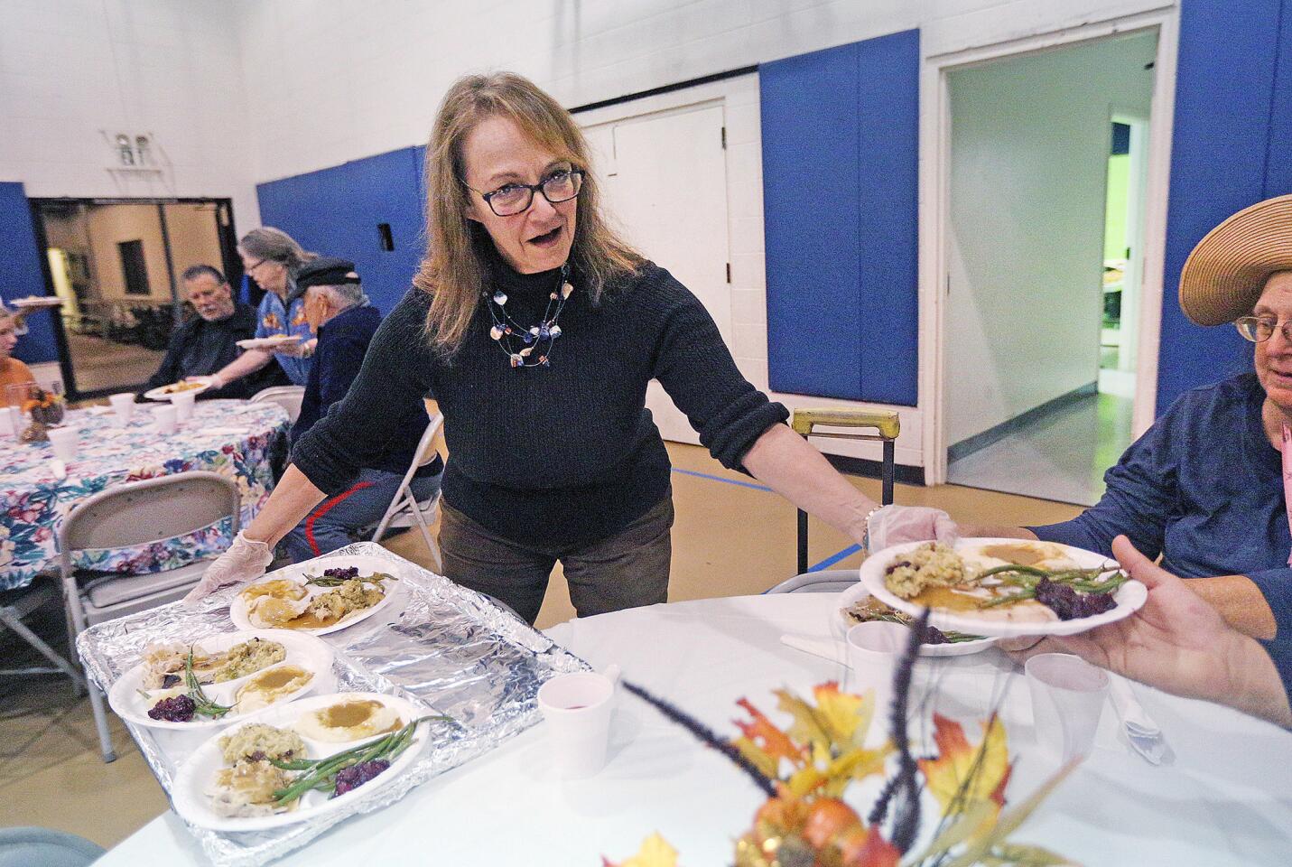 Photo Gallery: The Salvation Army Burbank Thanksgiving meal