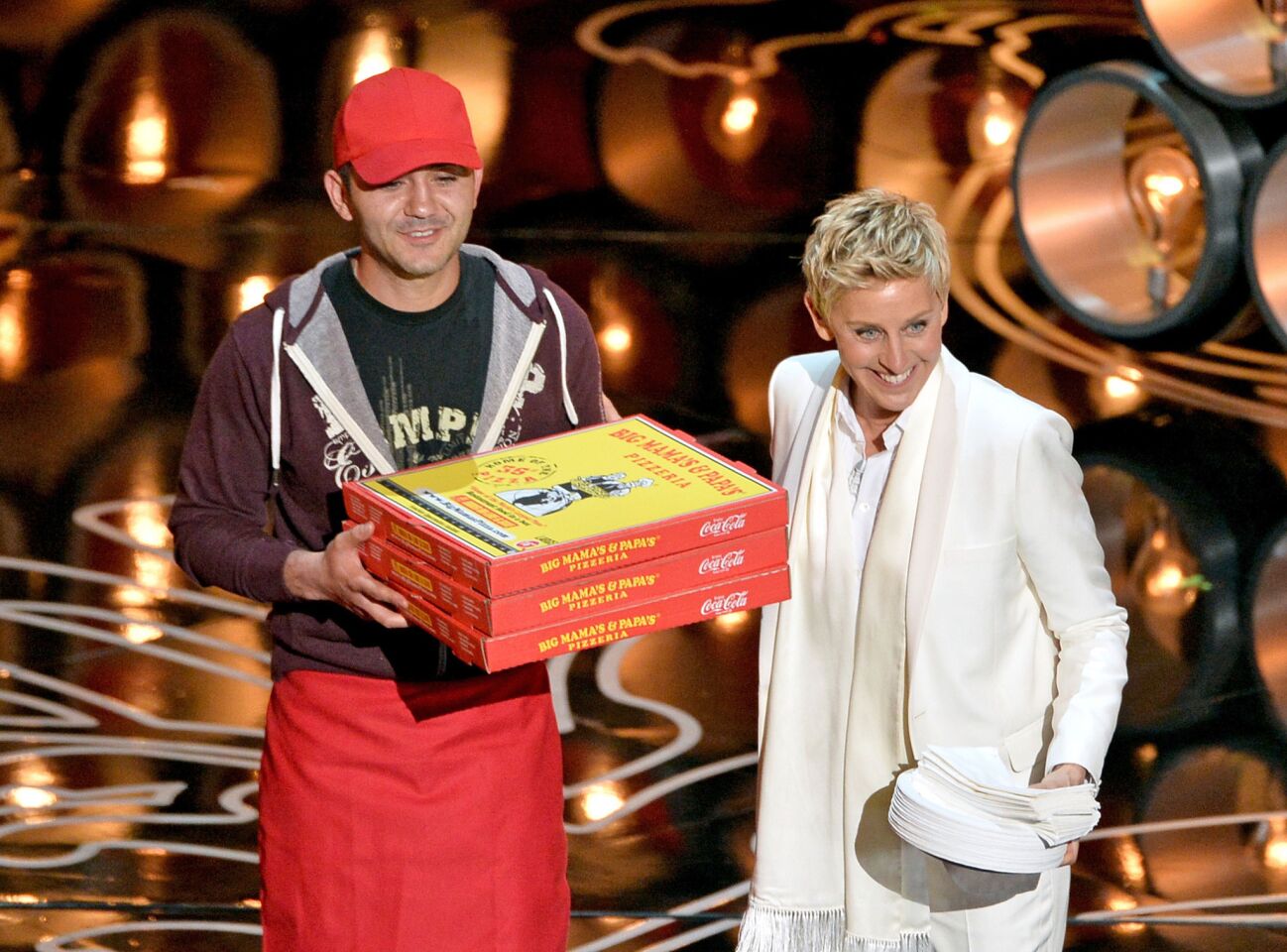 Ellen DeGeneres has pizza from Big Mama's & Papa's Pizzeria served to guests.