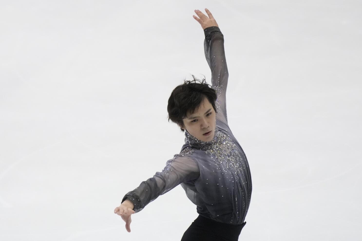 Shoma Uno takes lead over Zhou after men's short at NHK Trophy in Japan