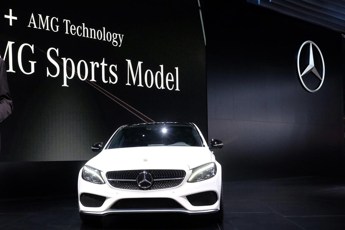Mercedes-Benz took the wraps off a new C450 AMG 4Matic at the North American International Auto Show in Detroit.