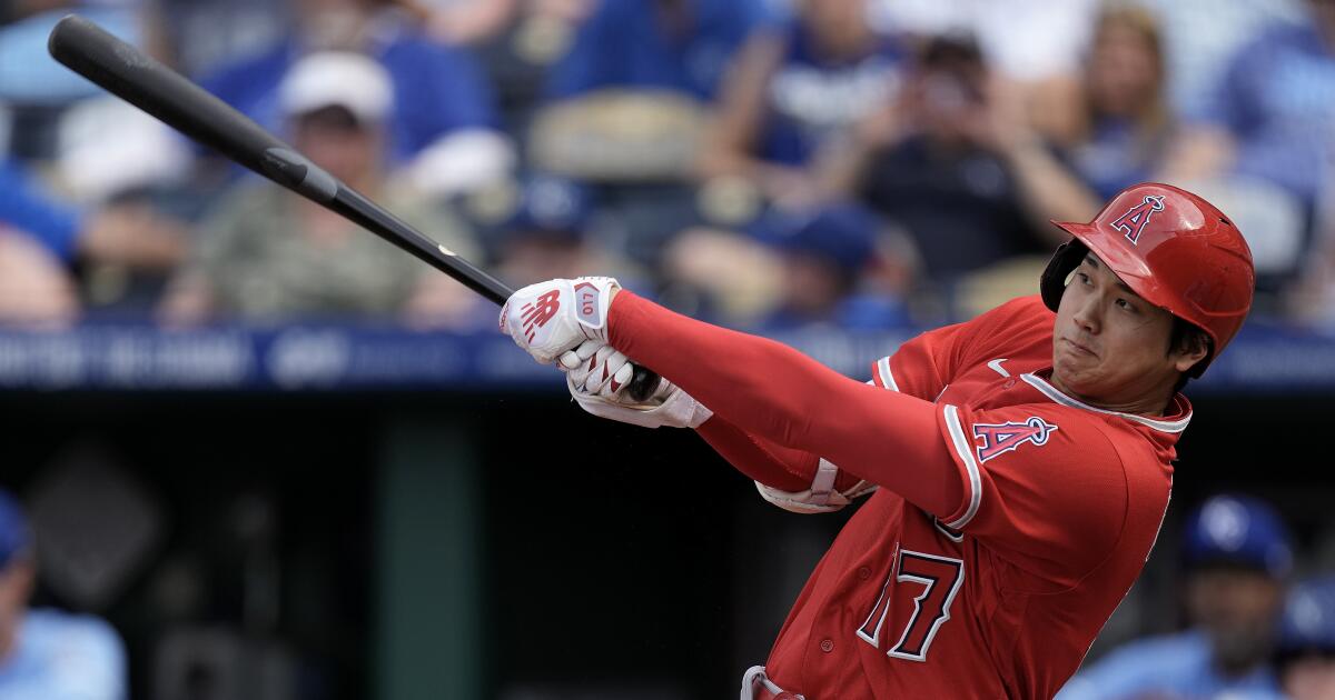 Ohtani, Trout homer to lead Angels past Royals