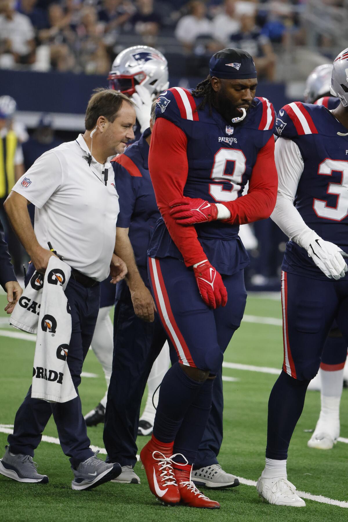 Patriots edge rusher Matt Judon to have surgery on torn biceps, AP source  says - The San Diego Union-Tribune