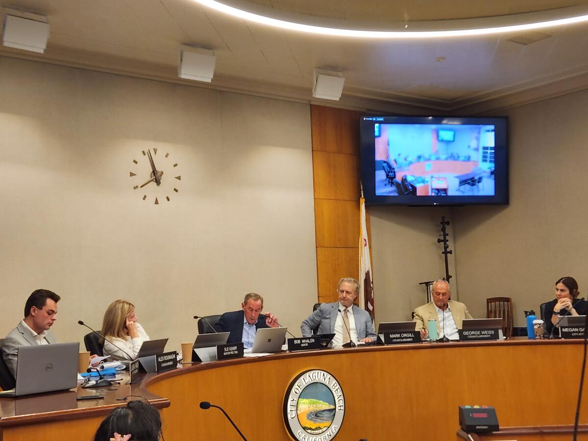 Laguna Beach City Council discusses an item proposing a rotation of mayor and mayor pro tem
