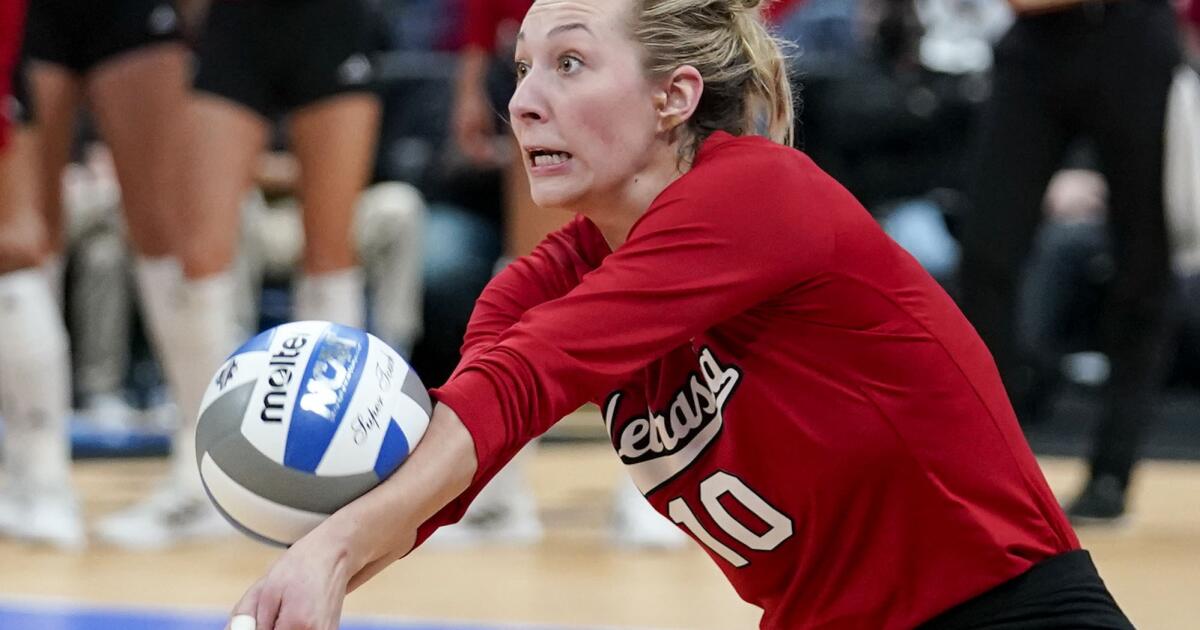 Zoe Fleck Named Pac-12 Libero of the Year, Five Get All-Conference