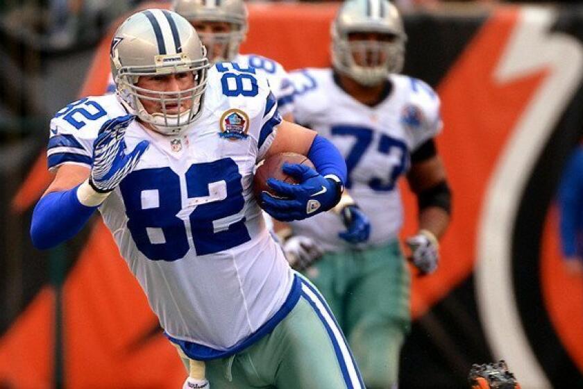 Cowboys tight end Jason Witten, shown earlier this season against the Bengals, had six catches for 60 yards on Sunday against the Saints.