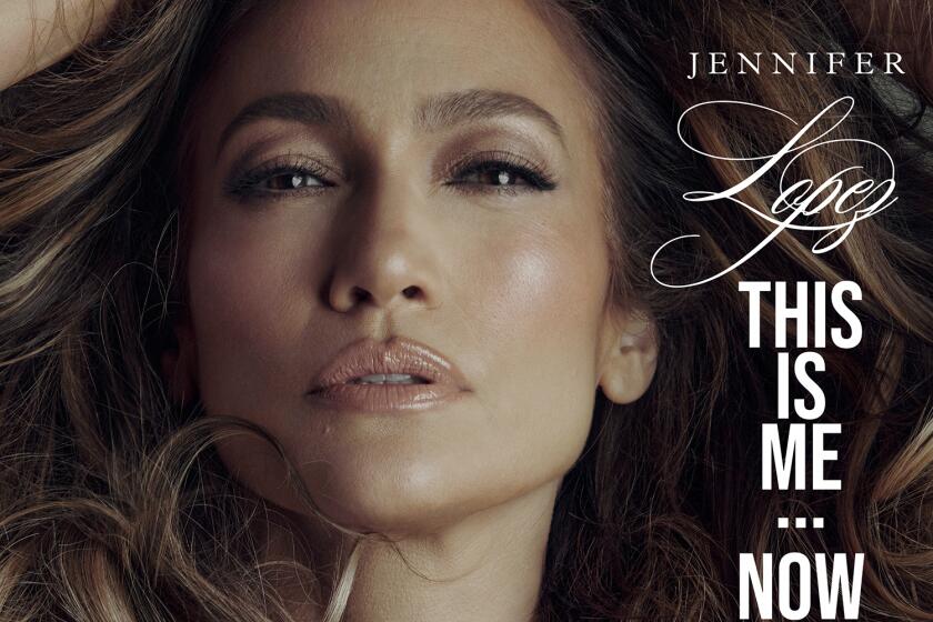 En esta imagen proporcionada por BMG, la portada de "This Is Me…. Now" de Jennifer Lopez. (BMG vía AP)