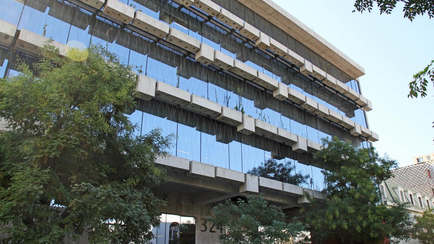 The library, designed by Mathias Klotz, resides on a narrow street in the older part of Santiago, a neighborhood of Beaux Arts and neoclassical buildings that have been repurposed by universities.