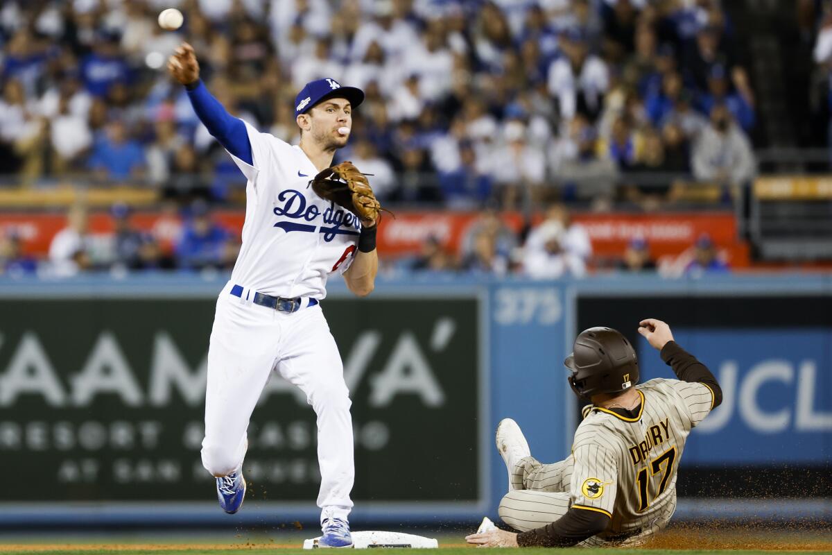 Dodgers' Trea Turner trying to 'be a little more dangerous' at the