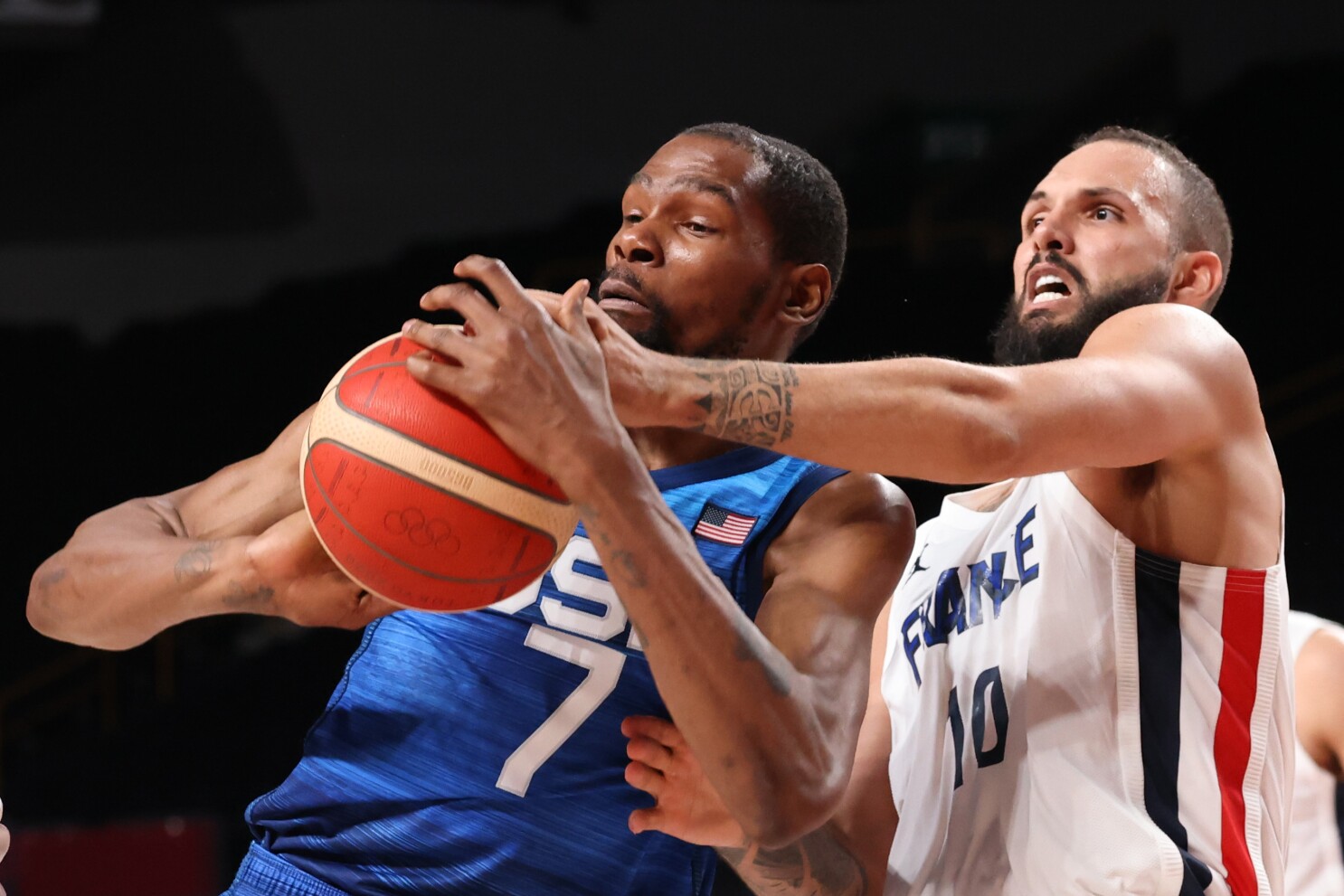 U S Men S Basketball Loses To France In Tokyo Olympics Opener Los Angeles Times