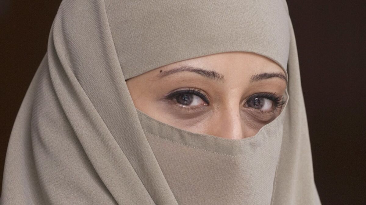 A woman wears a niqab in Montreal.