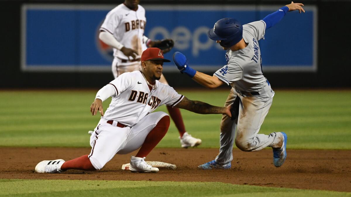 Let's Build Mic Drop Bullpens for the Diamondbacks and Rangers