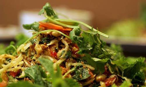 Goi du du thai is papaya salad with vegetarian ham, tofu and peanuts at Vietnamese vegetarian restaurant Bo De Tinh Tam Chay.