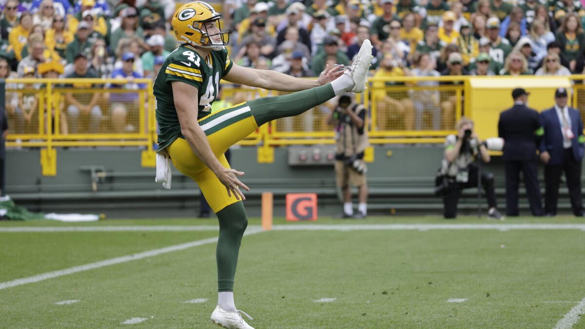 Packers sign Kicker and Tight End to practice squad: What to Know