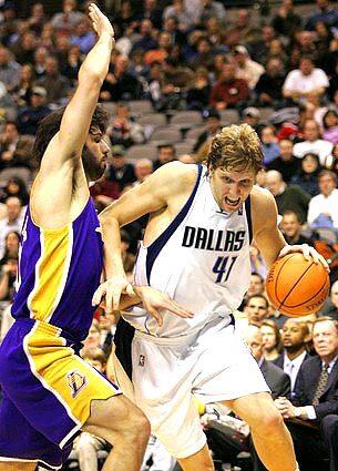 Vladimir Radmanovic Dirk Nowitzk