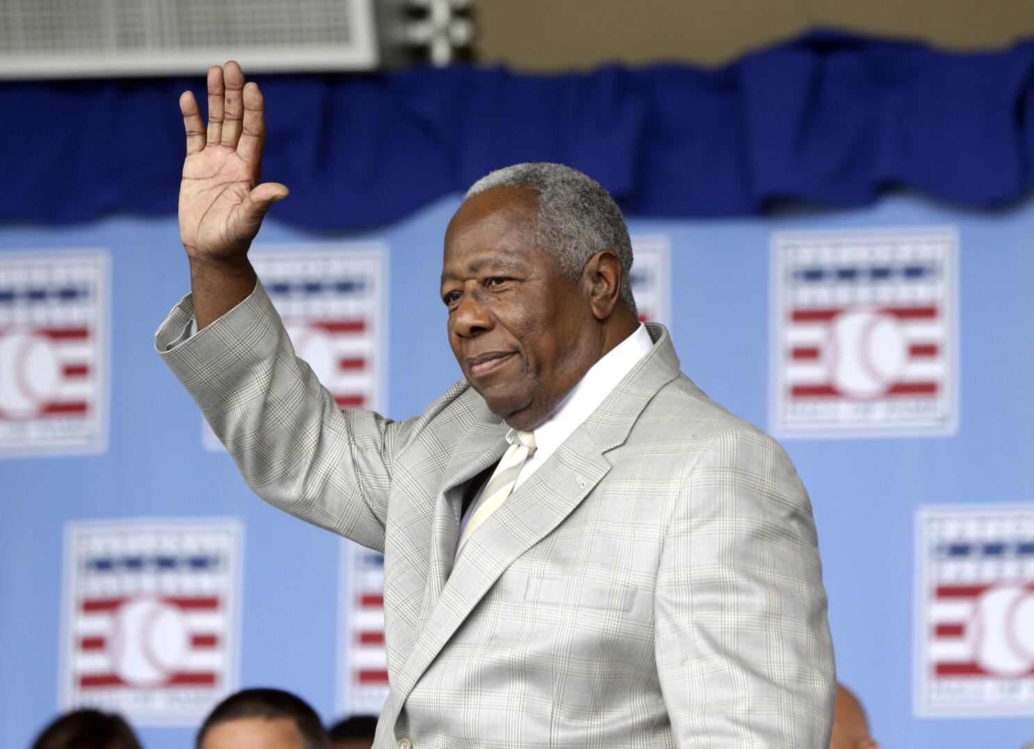 Hank Aaron dies