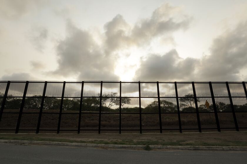 BROWNSVILLE, TEXAS-The border wall in Brownsville, Texas that is there to keep migrants from entering the United States illegally. (Carolyn Cole/Los Angeles Times)