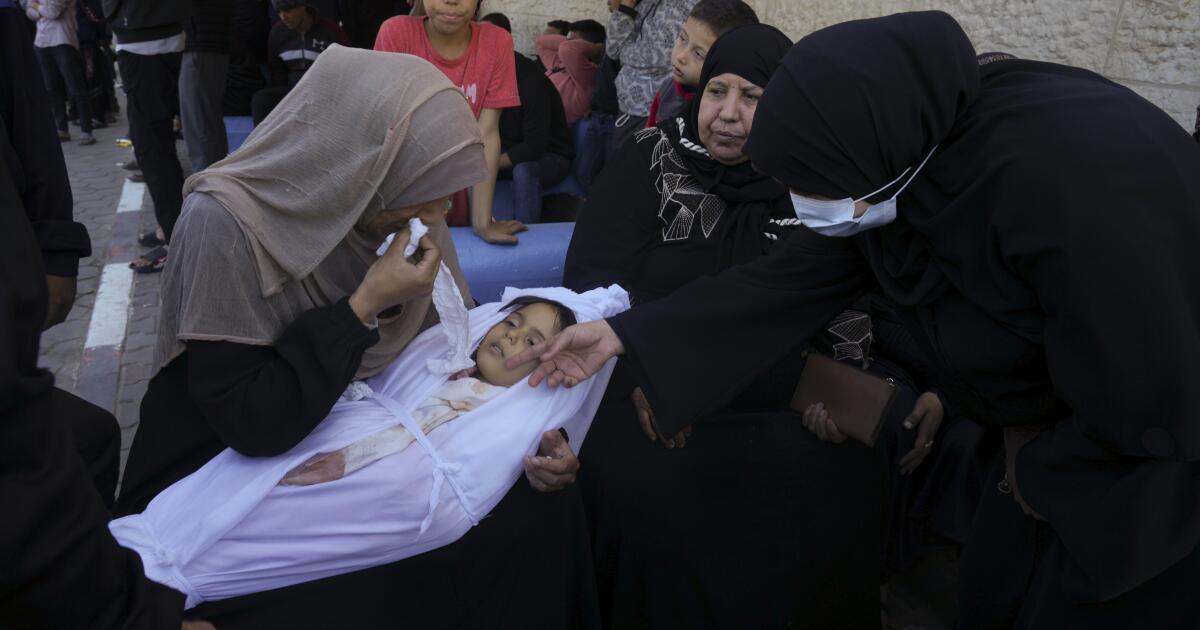 Israël ordonne aux habitants du sud de Gaza d’évacuer au milieu des bombardements