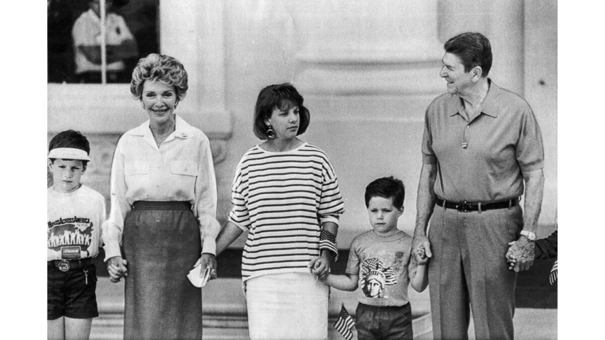 May 25, 1986: President Ronald Reagan and First Lady Nancy Reagan join in Hands Across America.
