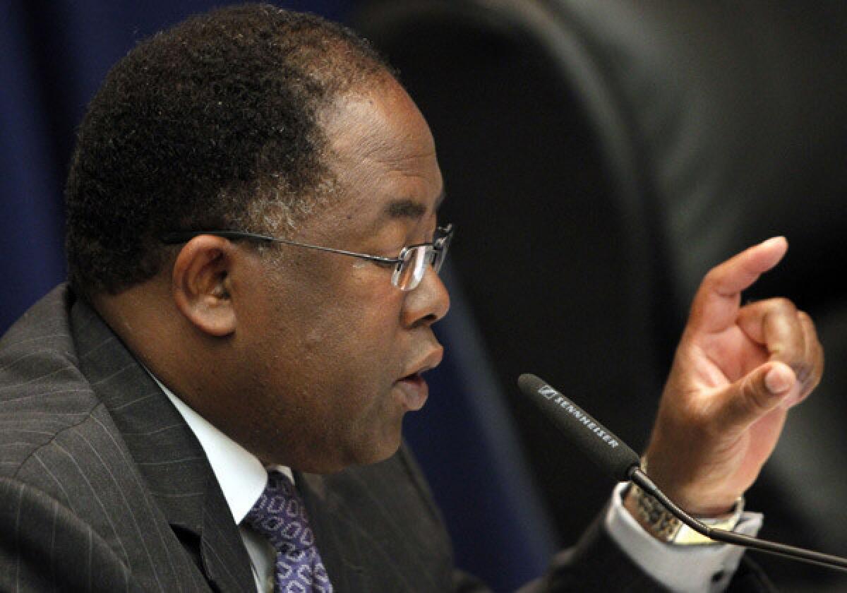 L.A. County Supervisor Mark Ridley-Thomas endorsed Wendy Greuel in the Los Angeles mayoral race on Sunday.