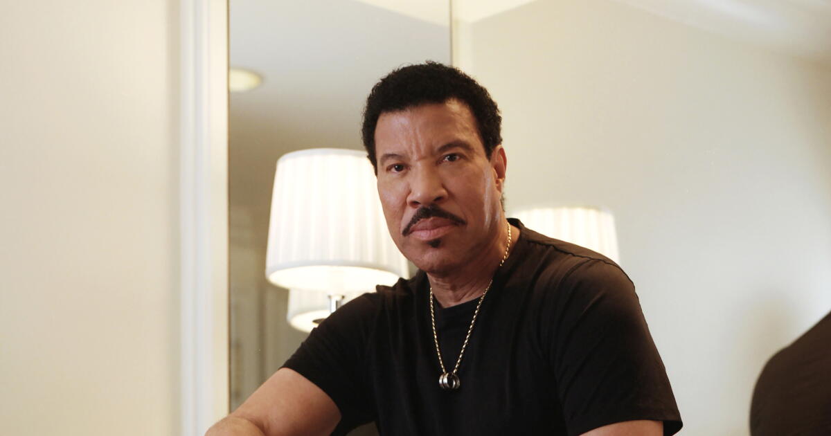 Lionel Richie nach Konzert in St. Louis im Krankenhaus