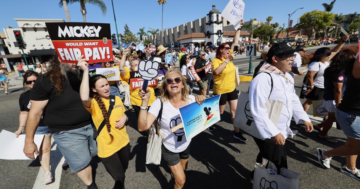 Disneyland employees avert strike with tentative contract deal, union says