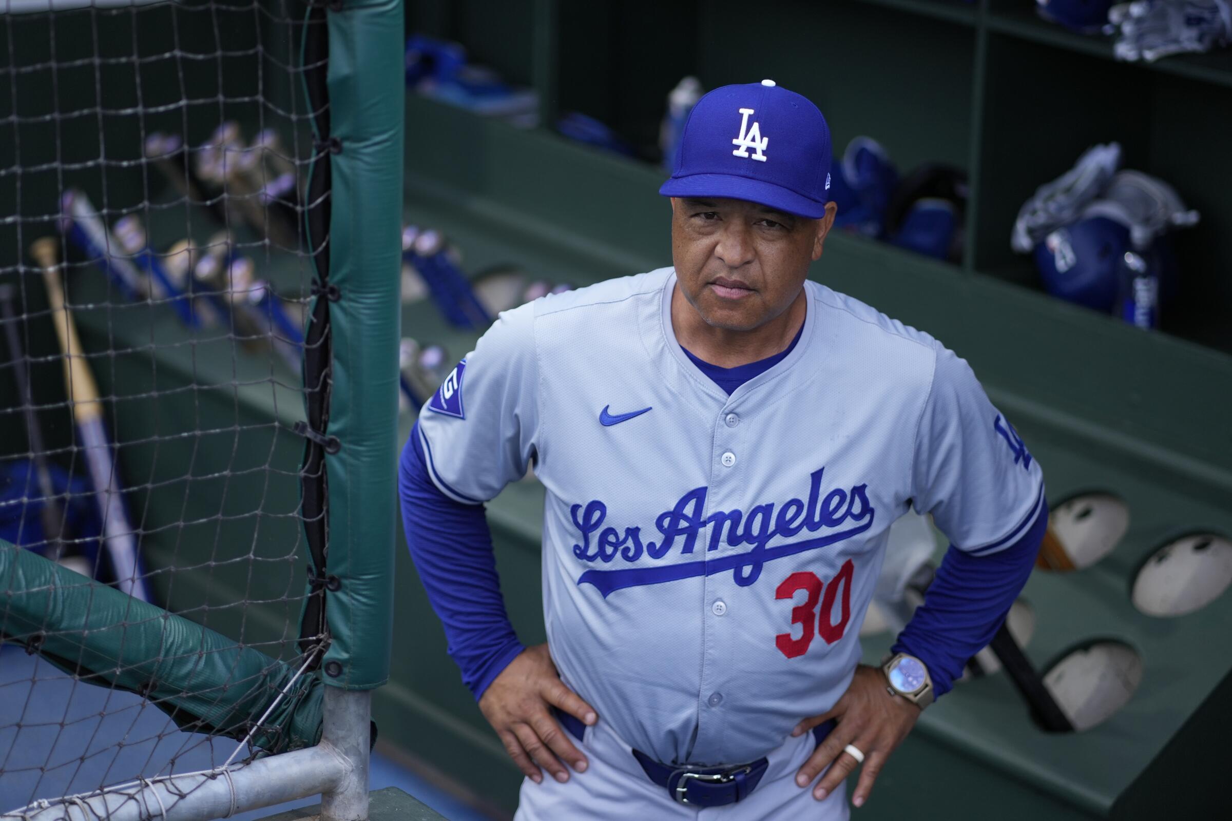 Cartas: Los problemas de los Dodgers comienzan con el manager Dave Roberts - Los Angeles Times