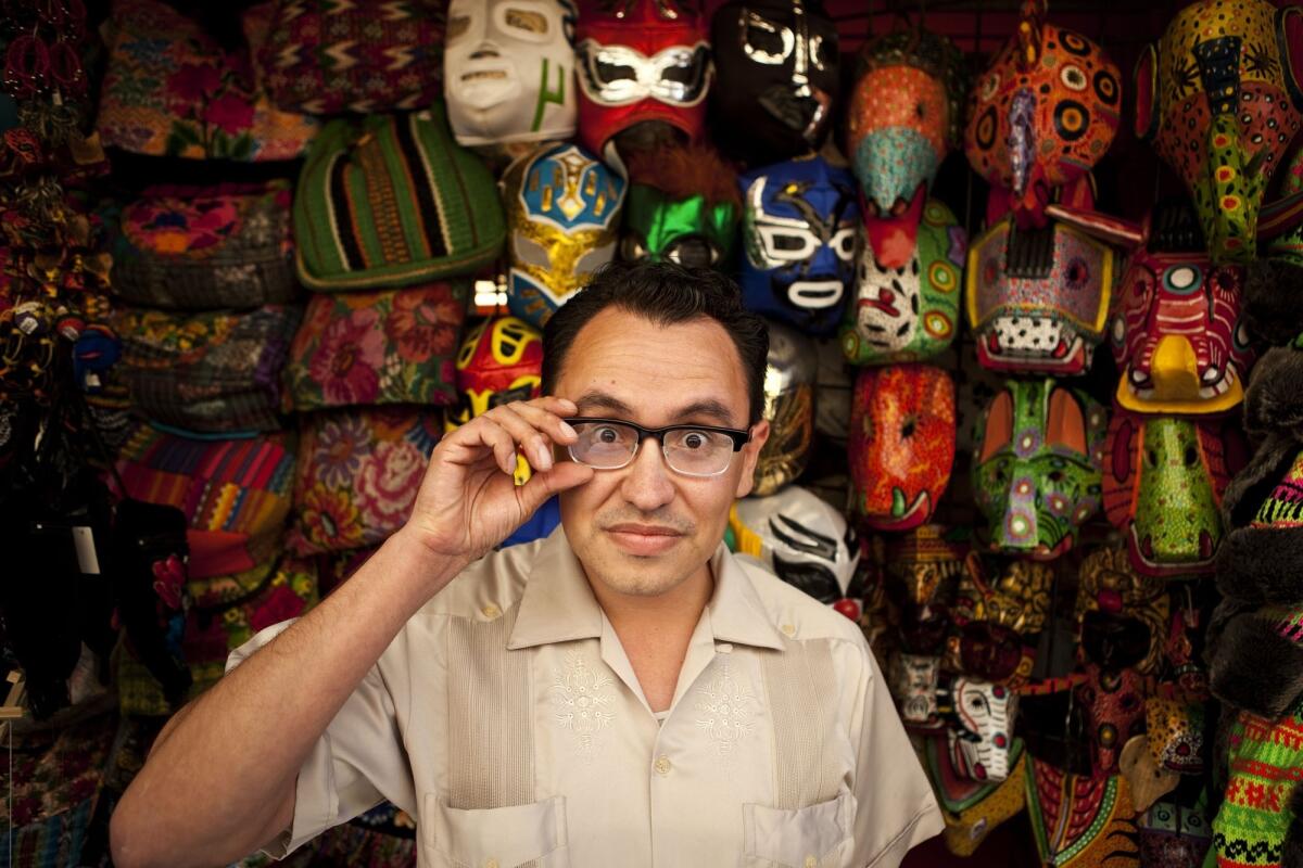 Gustavo Arellano creció en Anaheim, California, donde los adolescentes usaban el término ‘Juanga’ para discriminar a los muchachos afeminados; después aprendió a respetar al legendario artista.