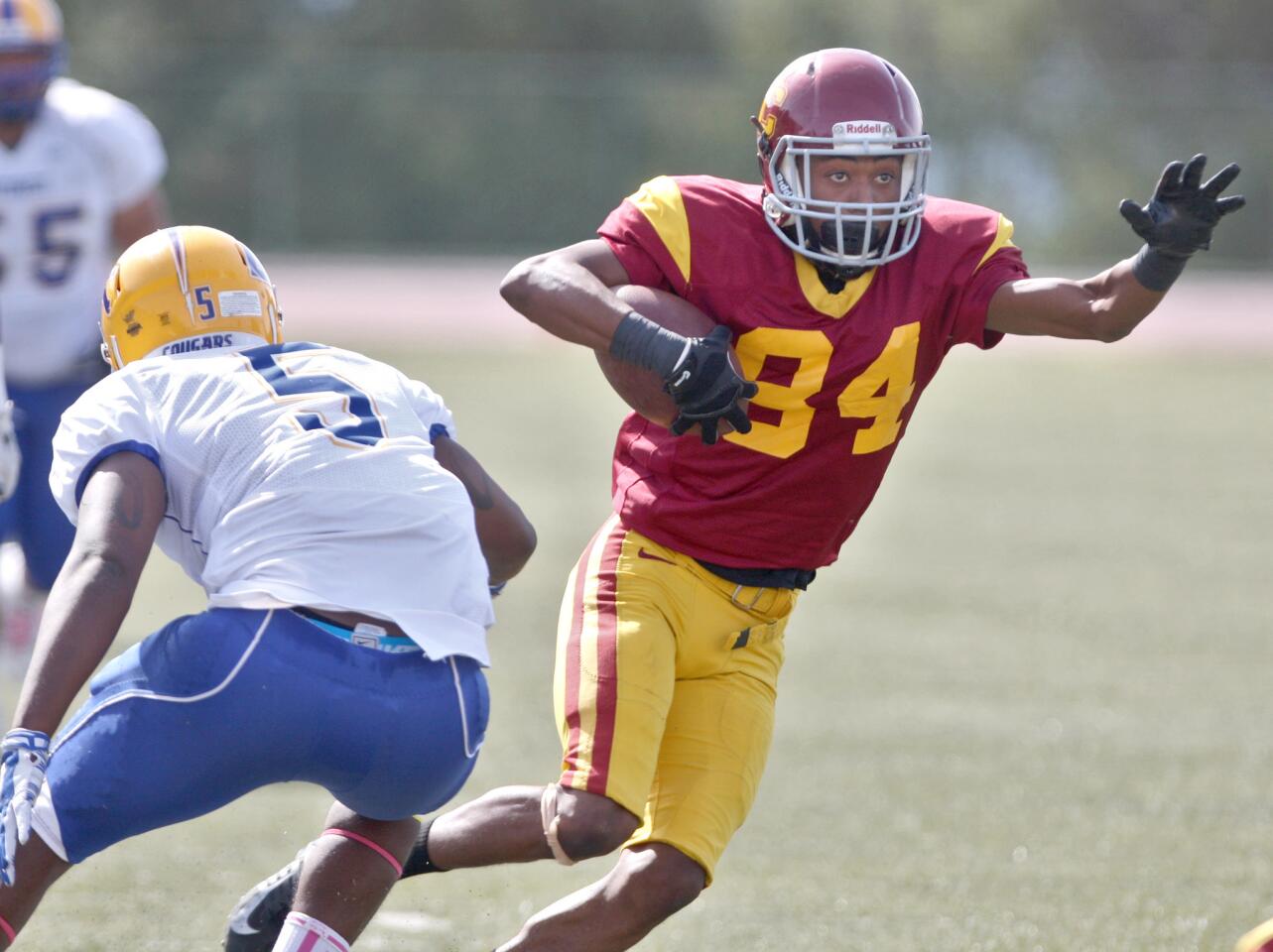 Photo Gallery: Glendale College football vs. L.A. Southwest College at Sartoris field