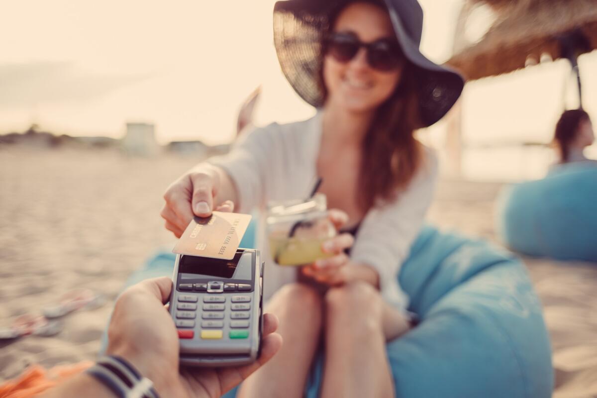 Find a card that charges neither an annual fee nor a foreign transaction fee.