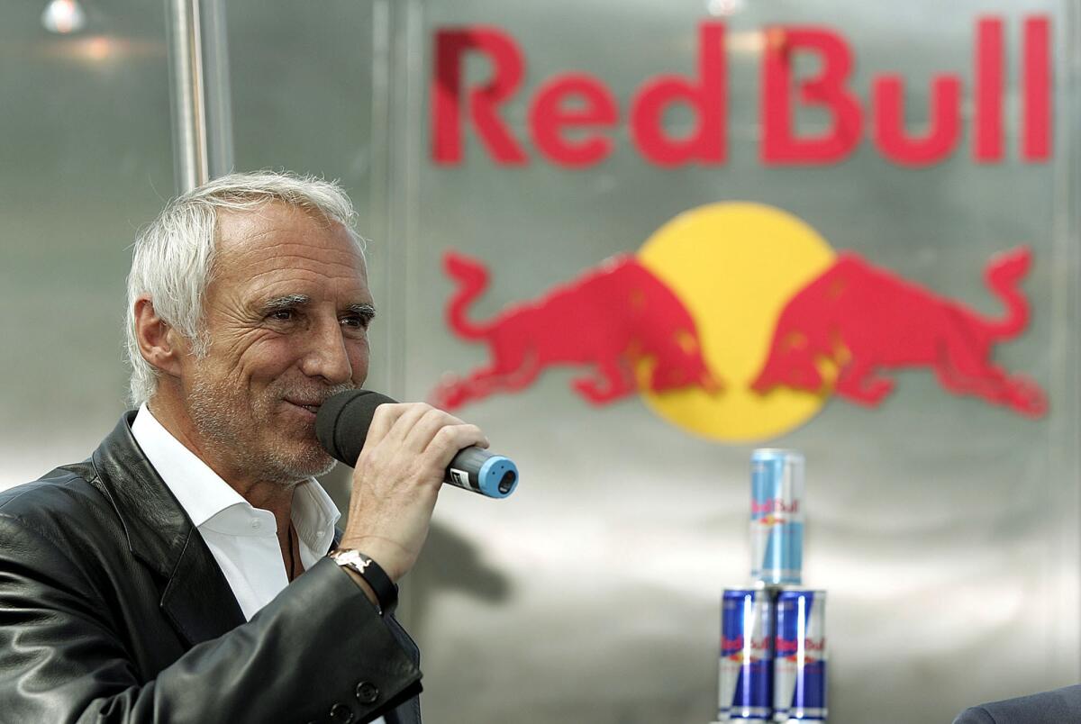 Dietrich Mateschitz, propietario y cofundador de Red Bull, habla en Salzburgo, Austria, el 13 de junio de 2022.