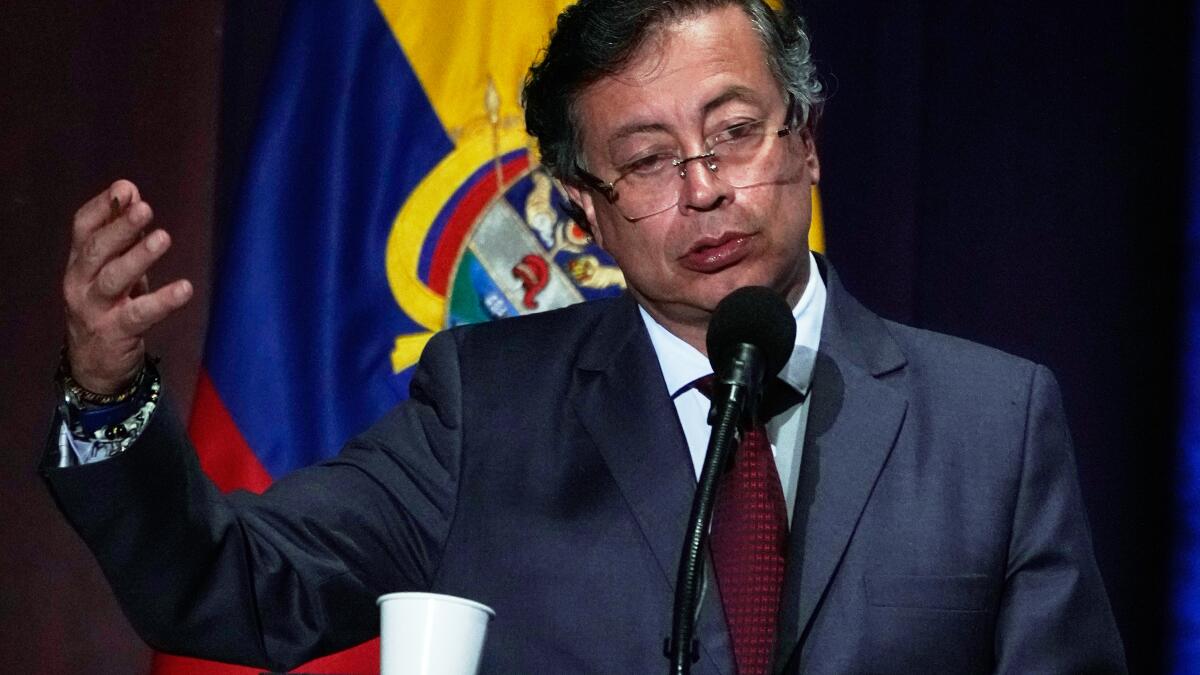 In Colombia, anger and disbelief at Trump threats of U.S. strikes - Los Angeles Times