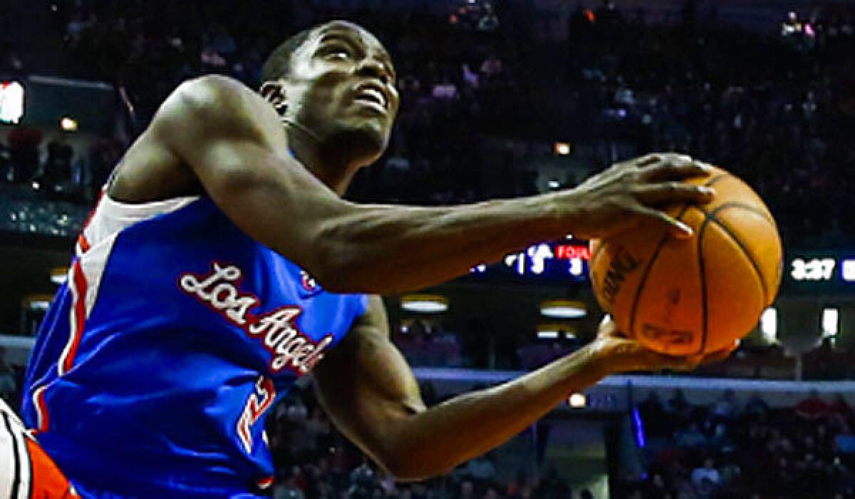 Darren Collison could play through injury Monday night for the Clippers.
