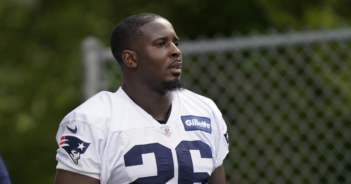 Rams get RB Sony Michel from Patriots for 2022 draft picks