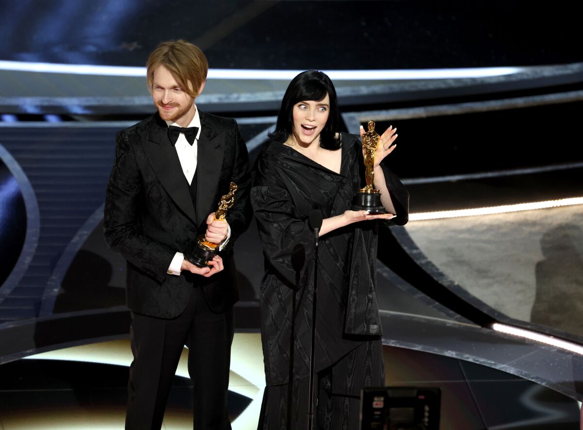 Finneas and Billie Eilish win the Original Song Oscar for ‘No Time to Die’