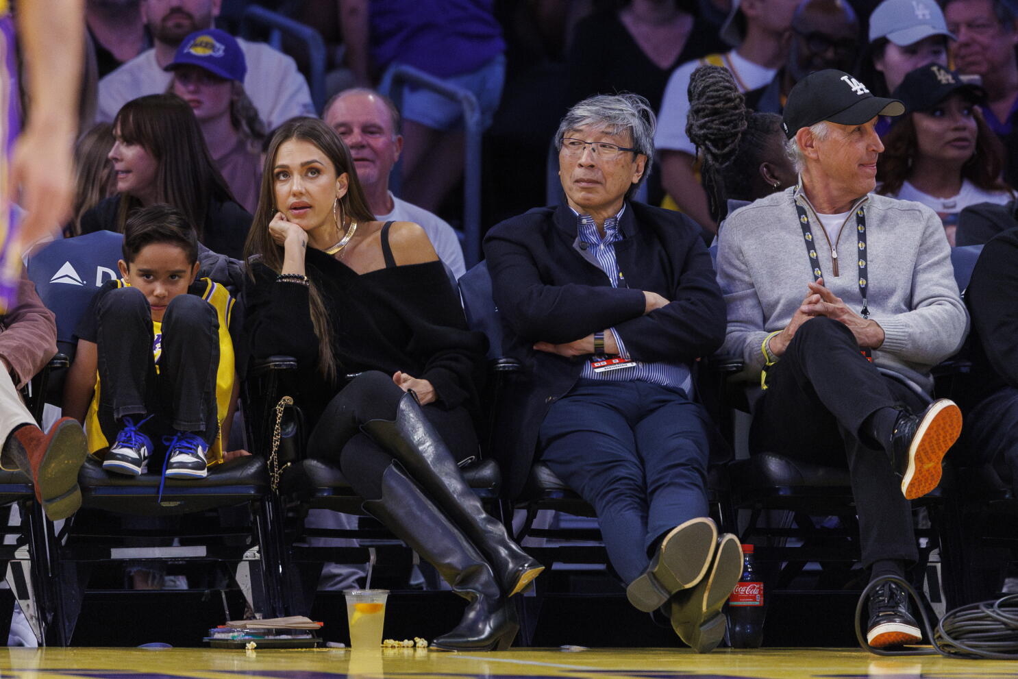 Where the Lakers' minority shareholders stand on sale of the team - Los Angeles Times