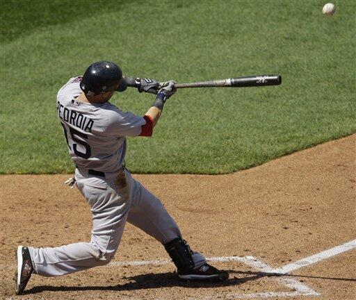 Pedroia, Beltre lead Sox past Royals