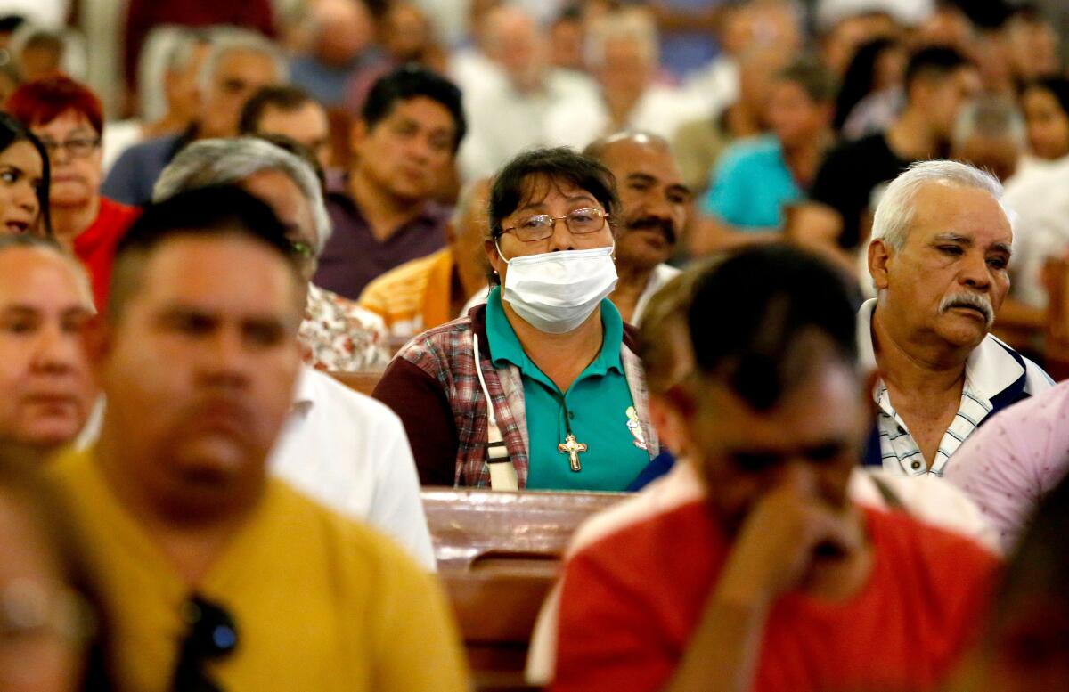 Mass during coronavirus outbreak in Mexico