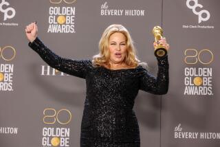 BEVERLY HILLS, CALIFORNIA - JANUARY 10: 80th GOLDEN GLOBE AWARDS -- Jennifer Coolidge won a Golden Globe at the 80th Golden Globe Awards at the Beverly Hilton on Tuesday, January 10, 2023 (Photo by Allen J. Schaben / Los Angeles Times)