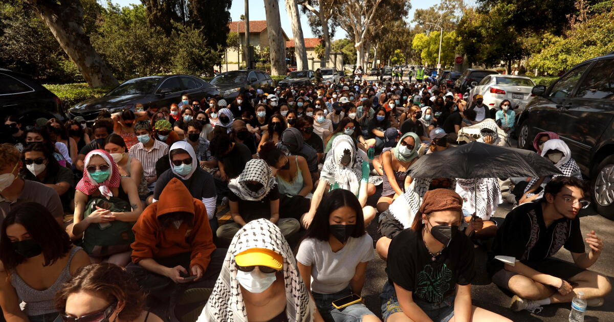 Pro-Palestinian protests roil elite Pomona College