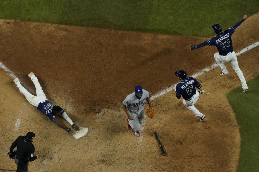 Corey Seager finishes with four hits in Dodgers' Game 4 loss - Los