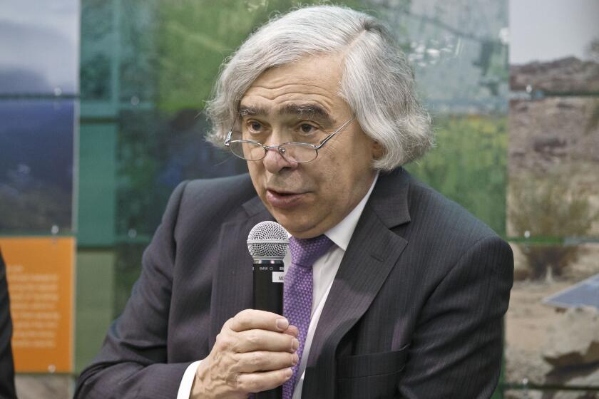 At the climate summit in Paris, U.S. Energy Secretary Ernest J. Moniz has focused on the promise of new energy technology to persuade nations to adopt ambitious targets for reducing carbon emissions.