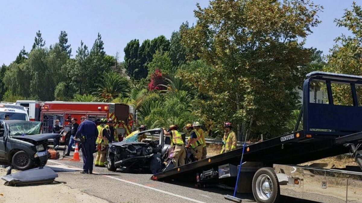 One Dead In Head On Crash In Fallbrook Second Driver Arrested Suspected Of Impaired Driving The San Diego Union Tribune