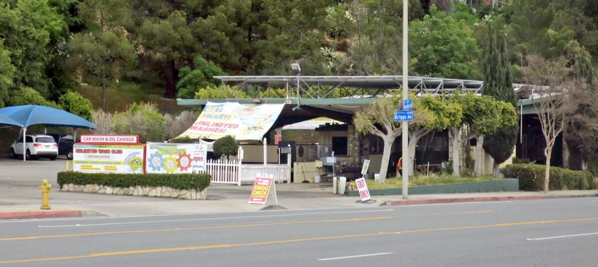 A 60-year-old employee of La Cañada’s Foothill Car Wash was killed March 4 after a vehicle lost control and struck him. Sheriff's officials said the employee driving the car claimed a floor mat jammed the gas pedal, causing the car to accelerate.