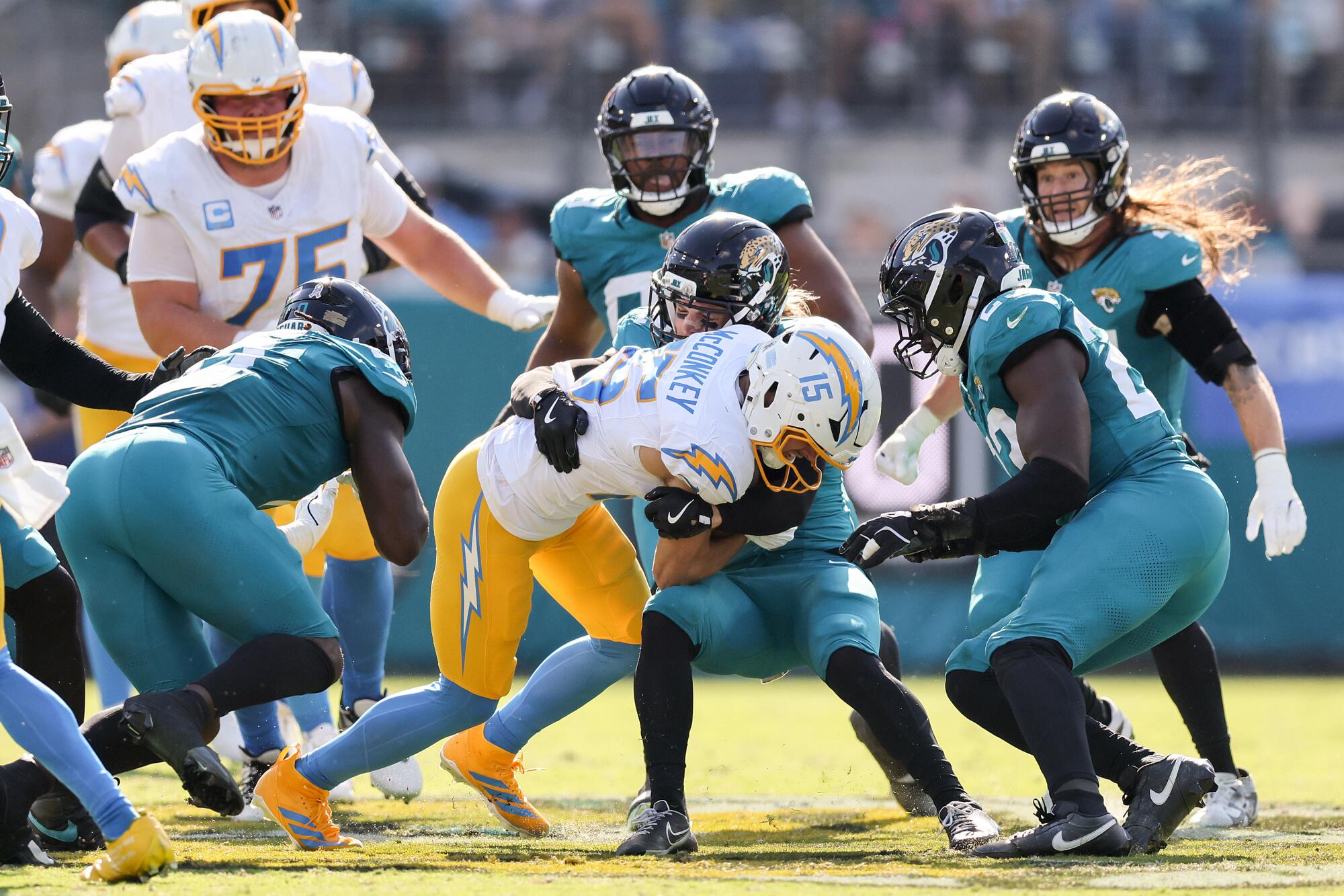 জাস্টিন হারবার্ট এবং চার্জাররা জিম হারবাঘ যুগের সবচেয়ে খারাপ ক্ষতির মধ্যে জাগুয়ারগুলিকে চূর্ণ করেছিল জাস্টিন হারবার্ট এবং চার্জাররা জিম হারবাঘ যুগের সবচেয়ে খারাপ ক্ষতির মধ্যে জাগুয়ারগুলিকে চূর্ণ করেছিল