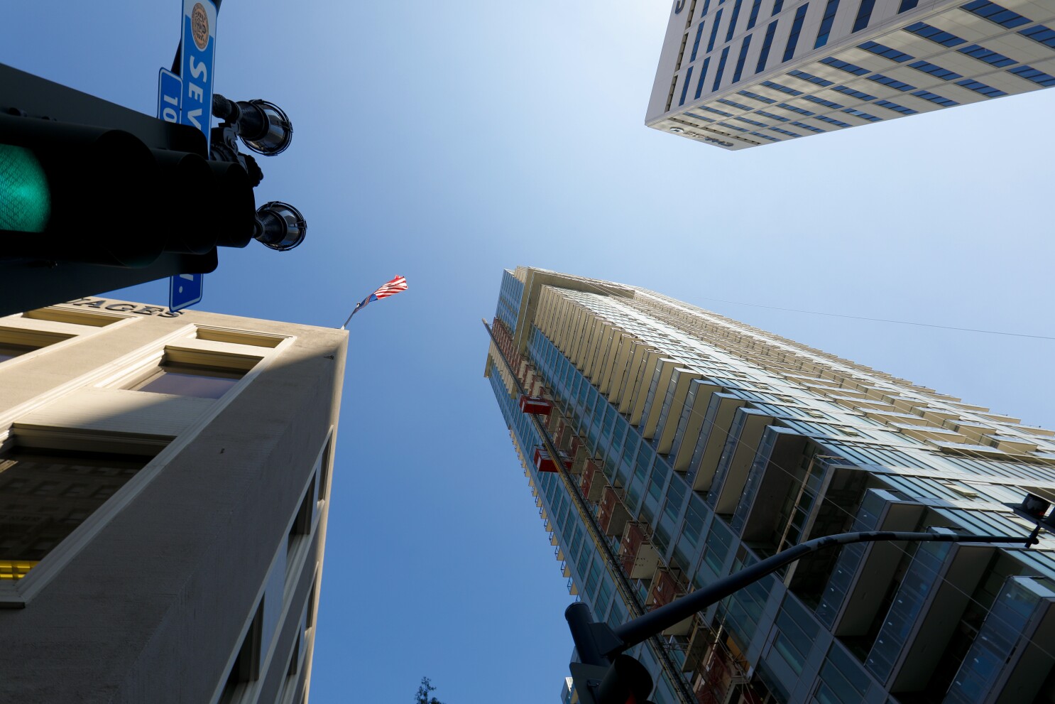 Downtown San Diego S Third Biggest Apartment Complex Set To Open The San Diego Union Tribune Downtown San Diego S Third Biggest Apartment Complex Set To Open The San Diego Union Tribune