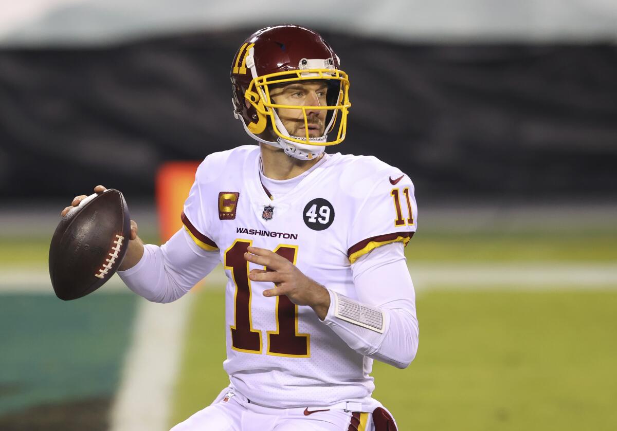 Washington quarterback Alex Smith looks to pass against the Philadelphia Eagles on Jan. 3.